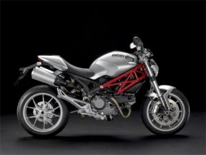 Ducati-Monster-1100-Yakit-Tüketimi-Teknik-Özellikleri-1