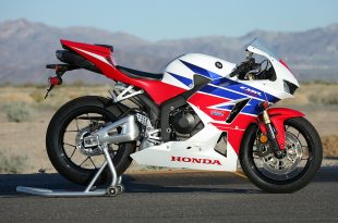 Honda-CBR-600RR-Yakit-Tüketimi-Teknik-Özellikleri-1