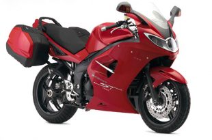 triumph-sprint-st-yakit-tuketimi-ve-teknik-ozellikleri-1