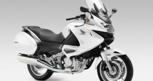Honda-NT-700-V-Deauville-ABS-yakıt-tüketimi-teknik-özellikler