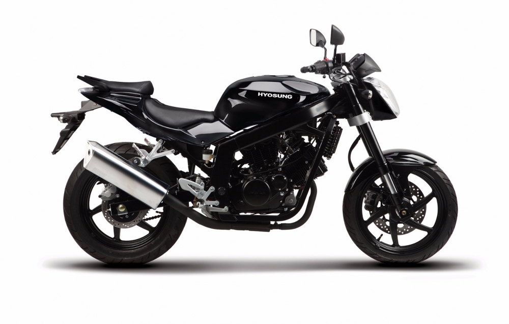 Hyosung-GT-250 Naked-Yakıt-Tüketimi-Ve-Teknik-Özellikleri