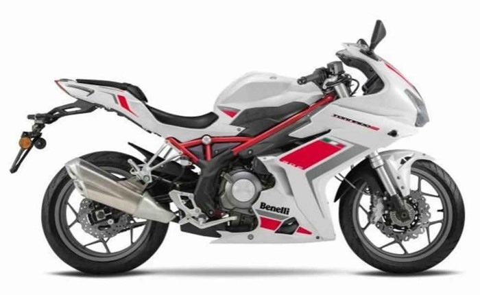 Benelli-302-R-Yakıt-Tüketimi-ve-Teknik-Özellikleri