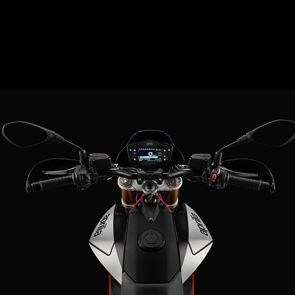 Aprilia-Dorsoduro-900-Yakıt-Tüketimi-ve-Teknik-Özellikleri-53